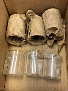 lot 11 image: 6 - Used 50ml Beakers