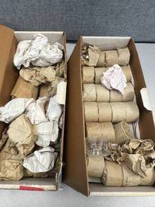 lot 22 image: 2 Boxes of Assorted Stender and Crystalization Dishes, 95mm & 35x60mm
