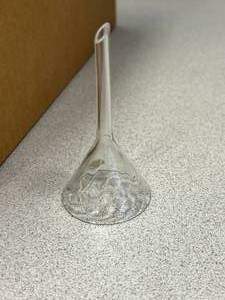 lot 33 image: Approx 140 - Convoluted Chemical Funnels, 45mm