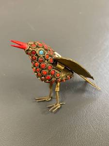 lot 149 image: Vintage Handcrafted Ornamental Bird with Multicolored Stone Inlays