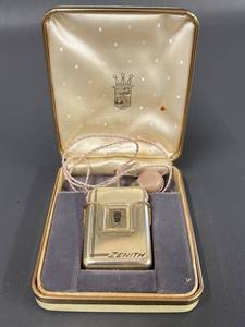 lot 156 image: Vintage Zenith Crusader Hearing Aid in Original Box with Earpiece