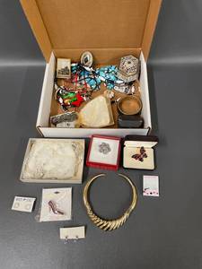 lot 180 image: Vintage Jewelry Lot Necklaces, Earrings, Brooches - Avon, White Stag & More
