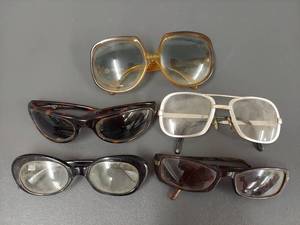 lot 187 image: Vintage Sunglasses Lot Persol, Foster Grant, Gargoyles - Classic Styles