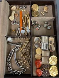 lot 305 image: Diverse Lot of Vintage Mens Cufflinks, Tie Clips, and Chains Collection