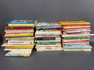 lot 313 image: Lot of Vintage Humor & Joke Books Collection Including Al Jaffee Classics