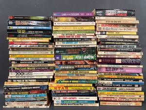 lot 315 image: Huge Vintage Sci-Fi Paperback Book Collection Clarke Wells Heinlein