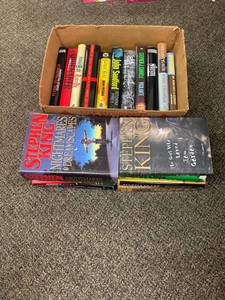lot 356 image: Collection of Popular Hardcover Books Stephen King, John Grisham, John Sandford & More