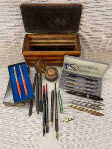 lot 29 image: Vintage and Modern Pen Collection Featuring Dip Pens, Quill Plus Sheaffer