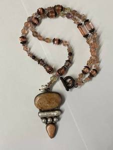 lot 104 image: Handmade Gemstone Pearl Necklace with Unique Pendant and Beaded Design