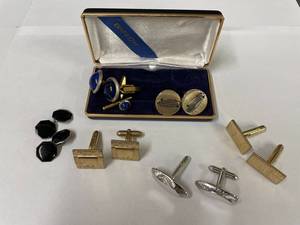 lot 111 image: Vintage Miscellaneous Cufflinks Lot with Pair Art Deco Sterling Silver
