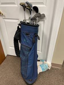 lot 224 image: Golf Set with Ping Eye 2 Clubs in Wilson Staff Bag