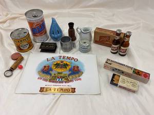 lot 255 image: Vintage Americana Lot Billy Beer, Planters, Schlitz, La Tempo, More