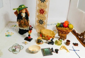 lot 37 image: Miscellaneous Home Decorating Items-Bowl Of Artificial Fruit-Decorate Only Bowl
