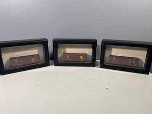 lot 48 image: Collection of 3 Framed Model Freight Cars - Great Western & CGW
