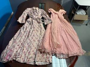 lot 104 image: Lot of 2 Vintage Dresses - Floral Pattern Long Dress and Pink Lace Dress