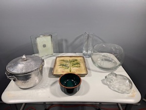 lot 112 image: Collection of Decorative Glass and Silver Dishware Items