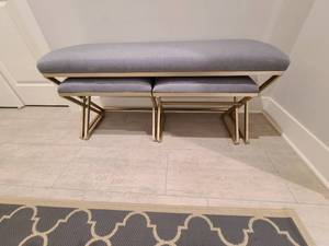 lot 34 image: 3-piece accent Bench Set.