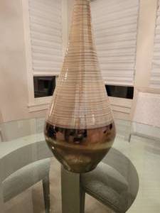 lot 12 image: Tapered Earth tones Vase. 22 tall.