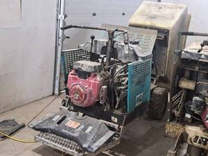 lot 237 image: MQ WBH-16 AWD Power Buggy