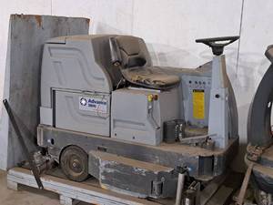 lot 244 image: Nilfish-Advance 3800 38 36V Floor Scrubber