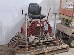 lot 254 image: Allen 36 Power Trowel  Ride-on