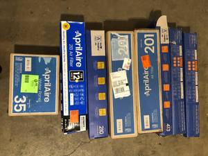 Lot of Assorted Plumbing Items Various Models and Conditions  Customer Returns See Pictures