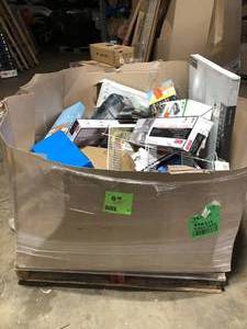 Lot of Assorted Bathroom and Plumbing Items Various Models and Conditions  Customer Returns See Pictures