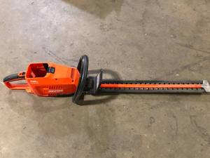 Echo 24 In Cordless Hedge Trimmer  Customer Returns See Pictures