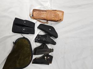 Holster Lot with Mag pouch