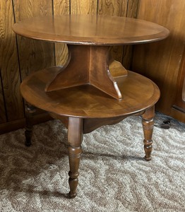 lot 45 image: Vintage Farmhouse Colonial Style Two Tier Round Accent Table  Vintage Wooden Two Tiered Lamp Table