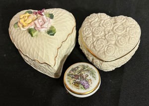 lot 87 image: Three Fancy Trinket Boxes by Lenox, Limoges of France and More