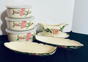 lot 114 image: Vintage Franciscan Desert Rose Serving Pieces