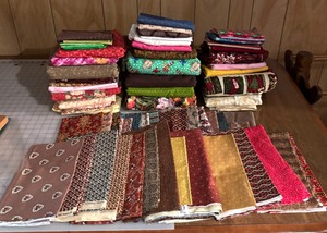 lot 194 image: Variety of Colorful Fabric