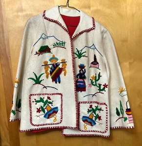 lot 199 image: Charming Vintage Coat  Jacket