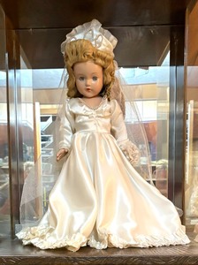 lot 243 image: Delightful Vintage Effanbee Doll