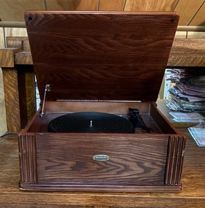 lot 245 image: Crosby CR-47 Collector Edition Turntable