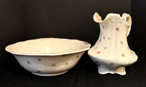 lot 53 image: Vintage Ceramic Wash and Basin Pitcher