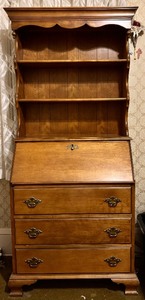 lot 18 image: Vintage Jasper Cabinet Slant Front Secretary with Open Bookcase Top