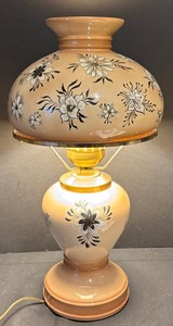 lot 59 image: Vintage Peach Luster Hurricane Lamp