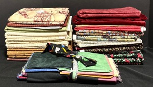 lot 169 image: Lot of Larger and Medium Fabric Quilting Pieces