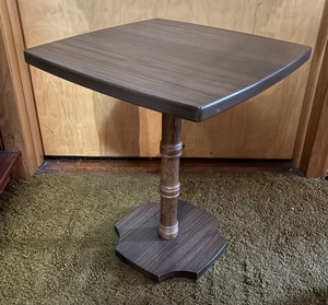 lot 250 image: Petite Vintage Accent Table