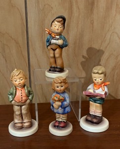 lot 266 image: Four Cute Vintage Hummel Figurines including Hummel Figurine Steadfast Soprano and Honor Studen.