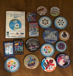 lot 276 image: St.Paul Winter Carnival and Minnesota State Fair Buttons
