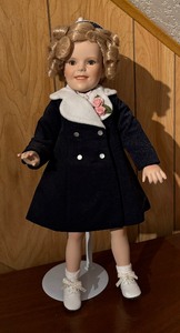lot 279 image: Danbury Mint Shirley Temple Doll