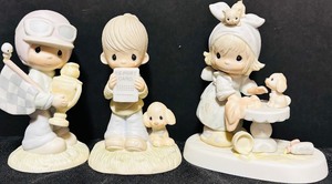 lot 223 image: Three Precious Moment Collectibles including God Understands and More