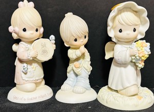 lot 225 image: Three Precious Moment Collectables including Smile God Loves You and More