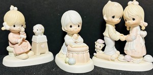 lot 226 image: Three Precious Moment Collectibles including Love Cannot Break A True Friendship and More