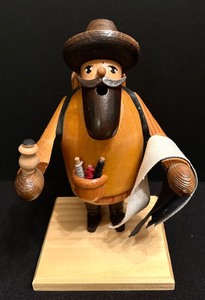 lot 363 image: Vintage German Smoker, Erzgebirge Smoker