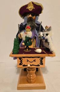 lot 414 image: Original Steinbach Herr Drosselmeyer Smoker