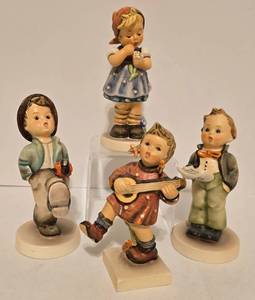 lot 500 image: Hummel  Goebel Porcelain Figures
